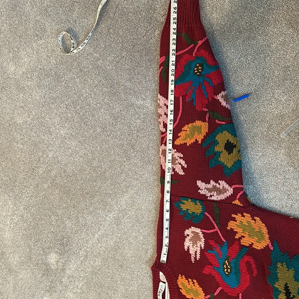 Floral Patterned Crew Neck Sweater - Picture 5 of 6